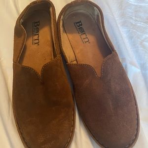 9.5 Born shoes